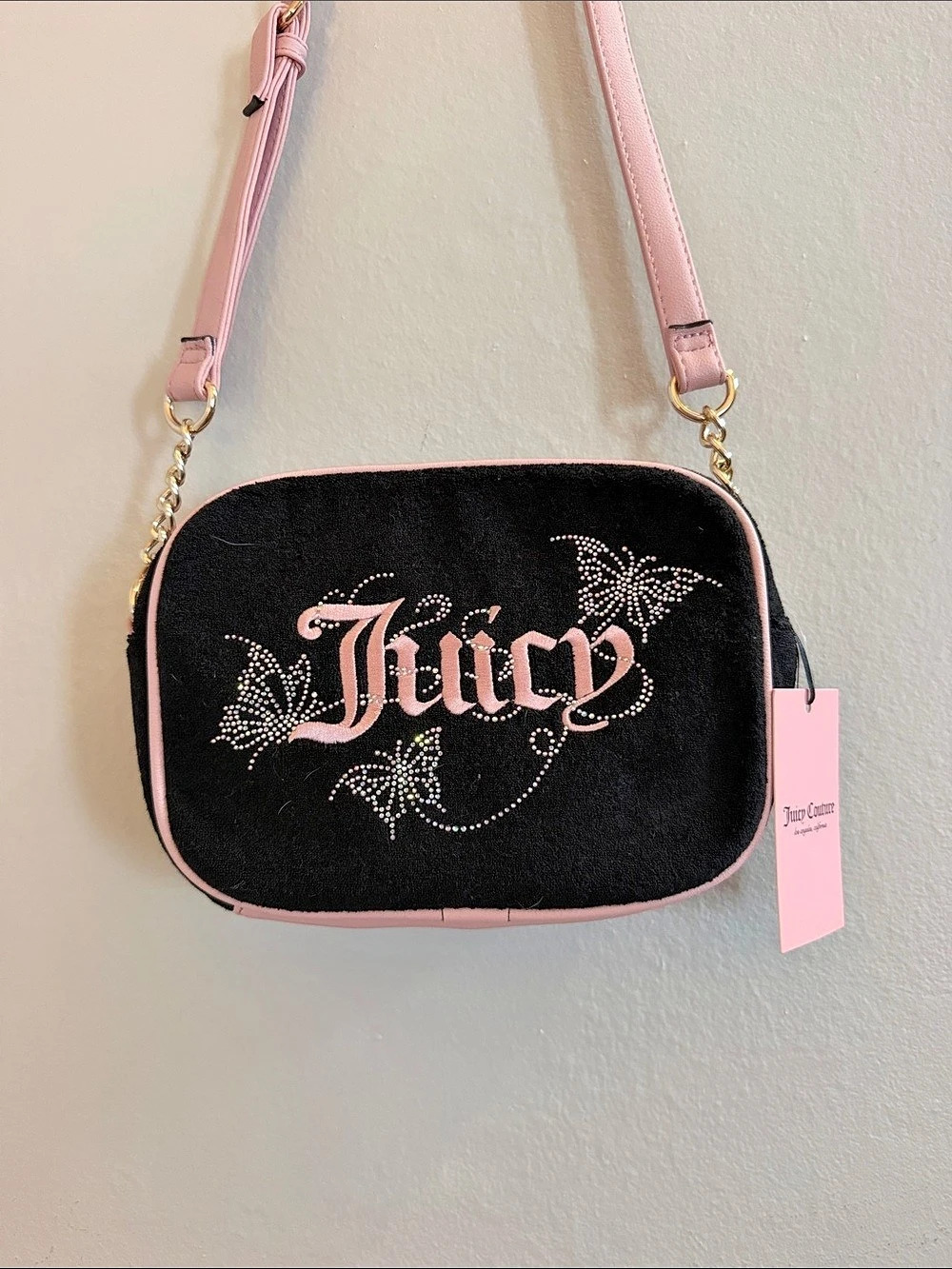 Juicy Couture Wingin It Camera Bag Black & Pink